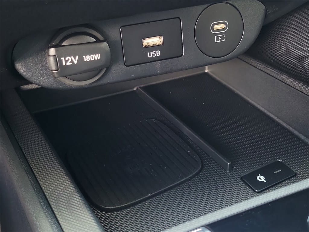 Thumbnail: 2025 Hyundai Elantra - 31