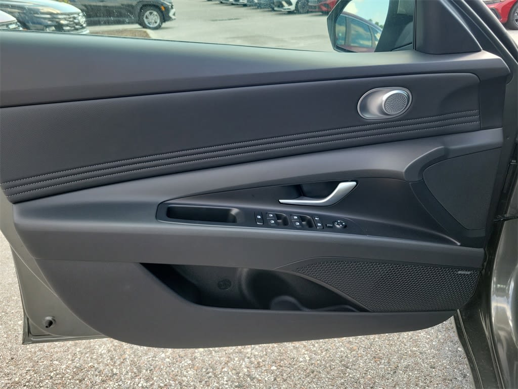 Thumbnail: 2025 Hyundai Elantra - 23