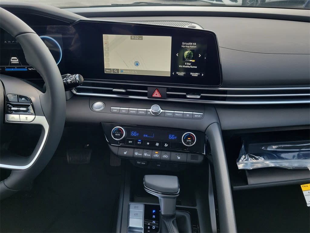 Thumbnail: 2025 Hyundai Elantra - 14