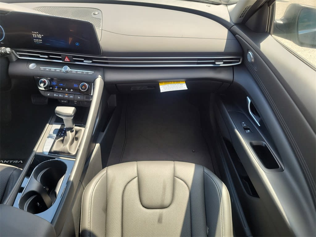 Thumbnail: 2025 Hyundai Elantra - 39