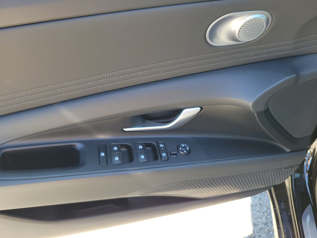 Thumbnail: 2026 Hyundai Elantra - 21