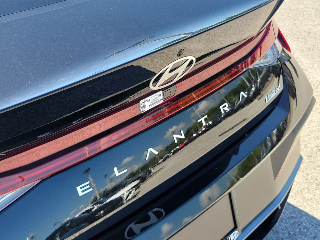 Thumbnail: 2026 Hyundai Elantra - 6