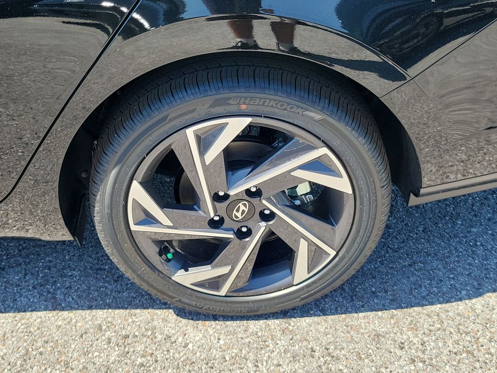 Thumbnail: 2026 Hyundai Elantra - 7