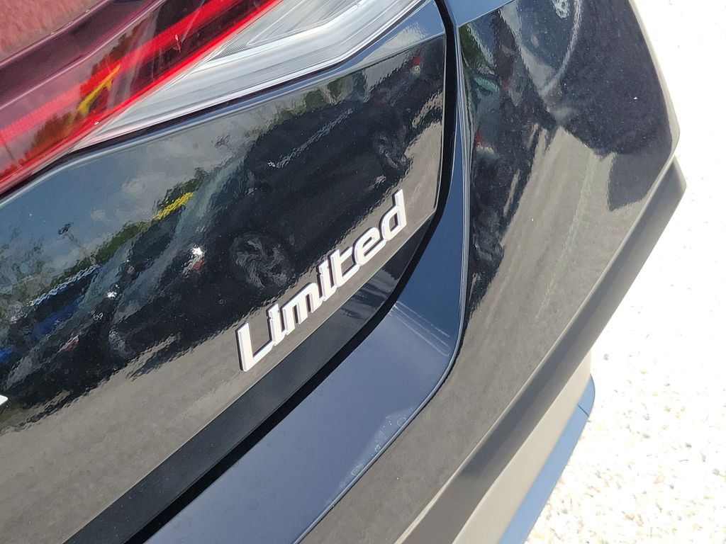 Thumbnail: 2026 Hyundai Elantra - 3
