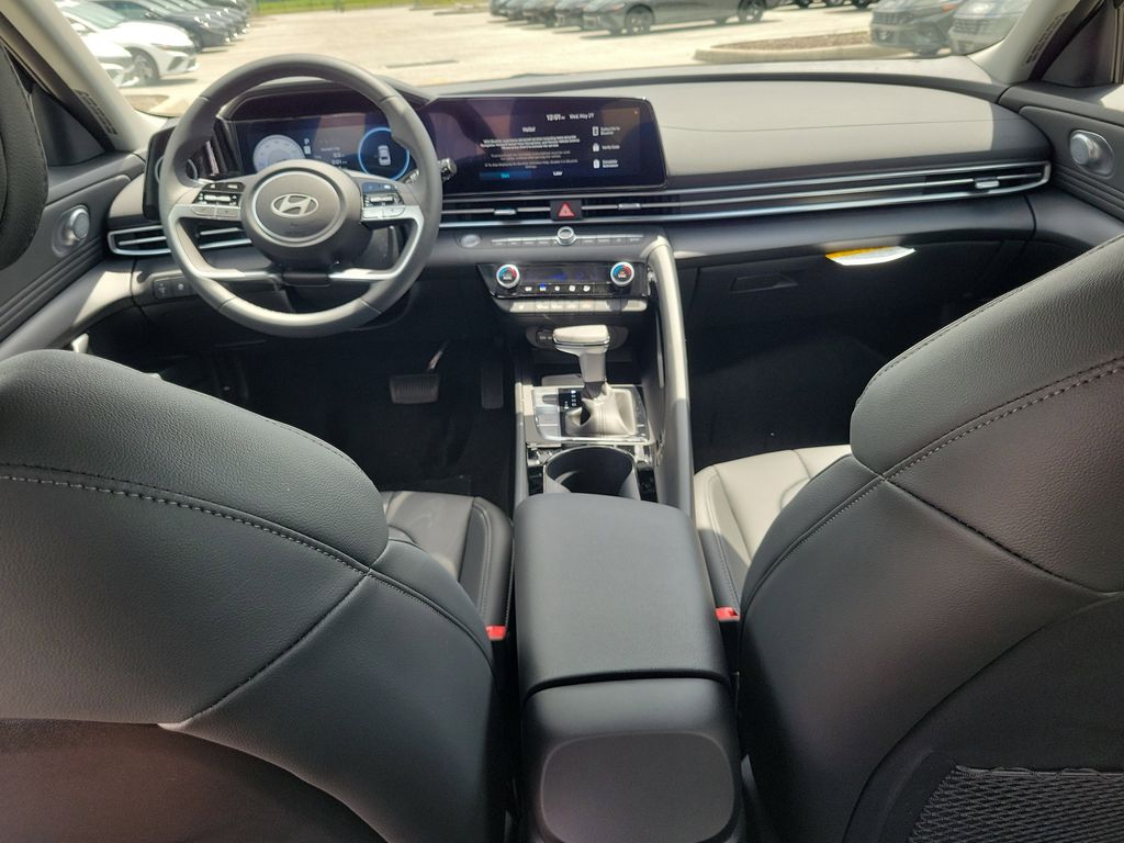 Thumbnail: 2026 Hyundai Elantra - 2