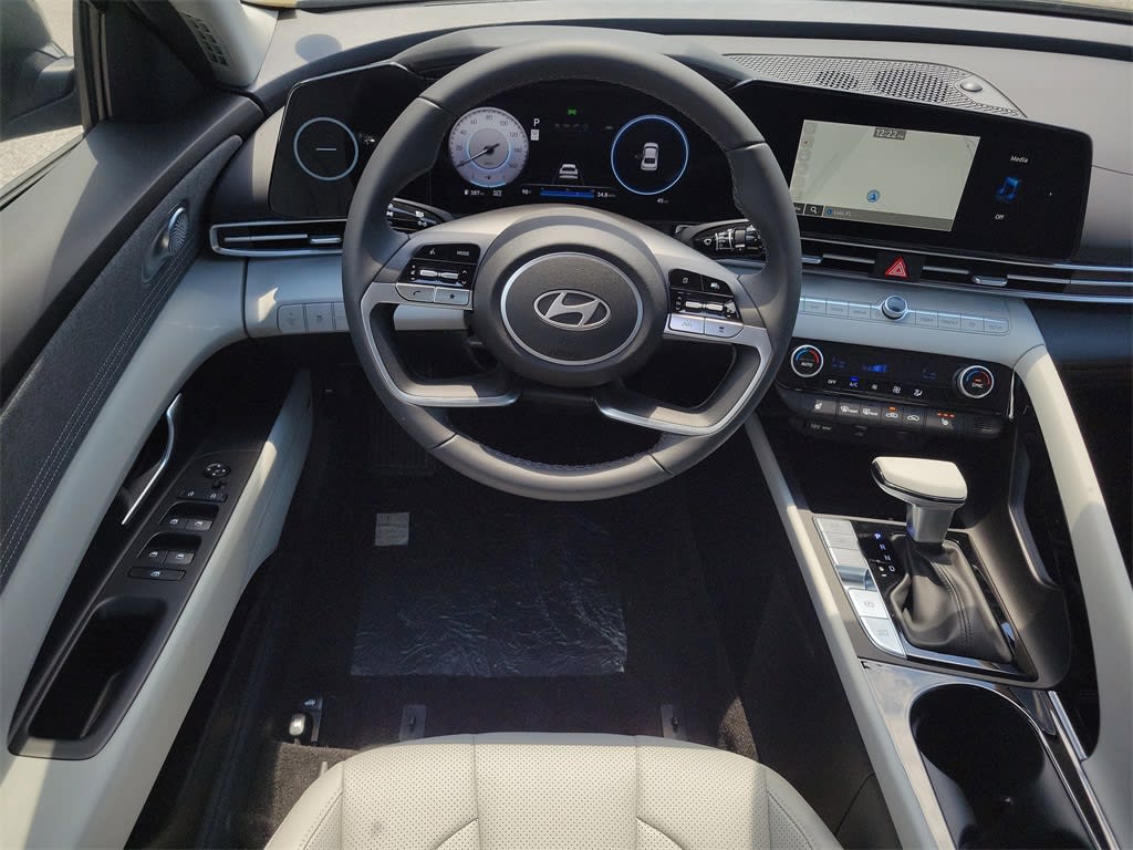 Thumbnail: 2025 Hyundai Elantra - 8