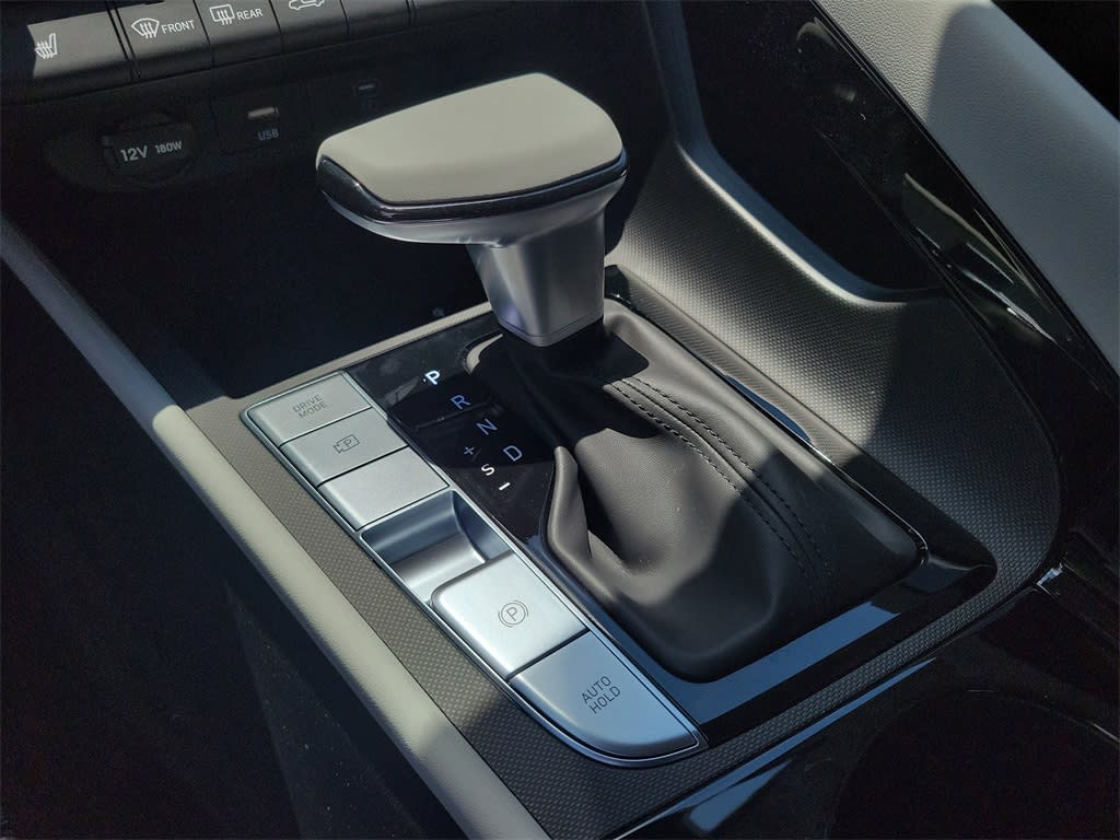 Thumbnail: 2025 Hyundai Elantra - 15