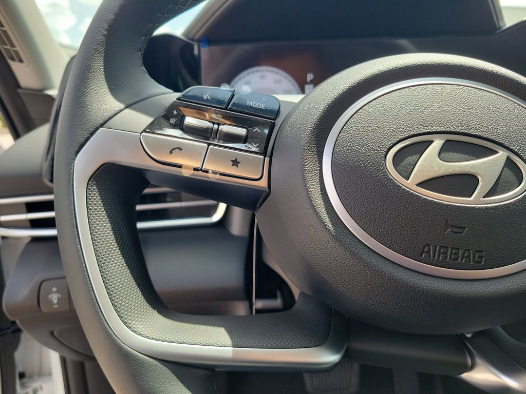 Thumbnail: 2026 Hyundai Elantra - 31
