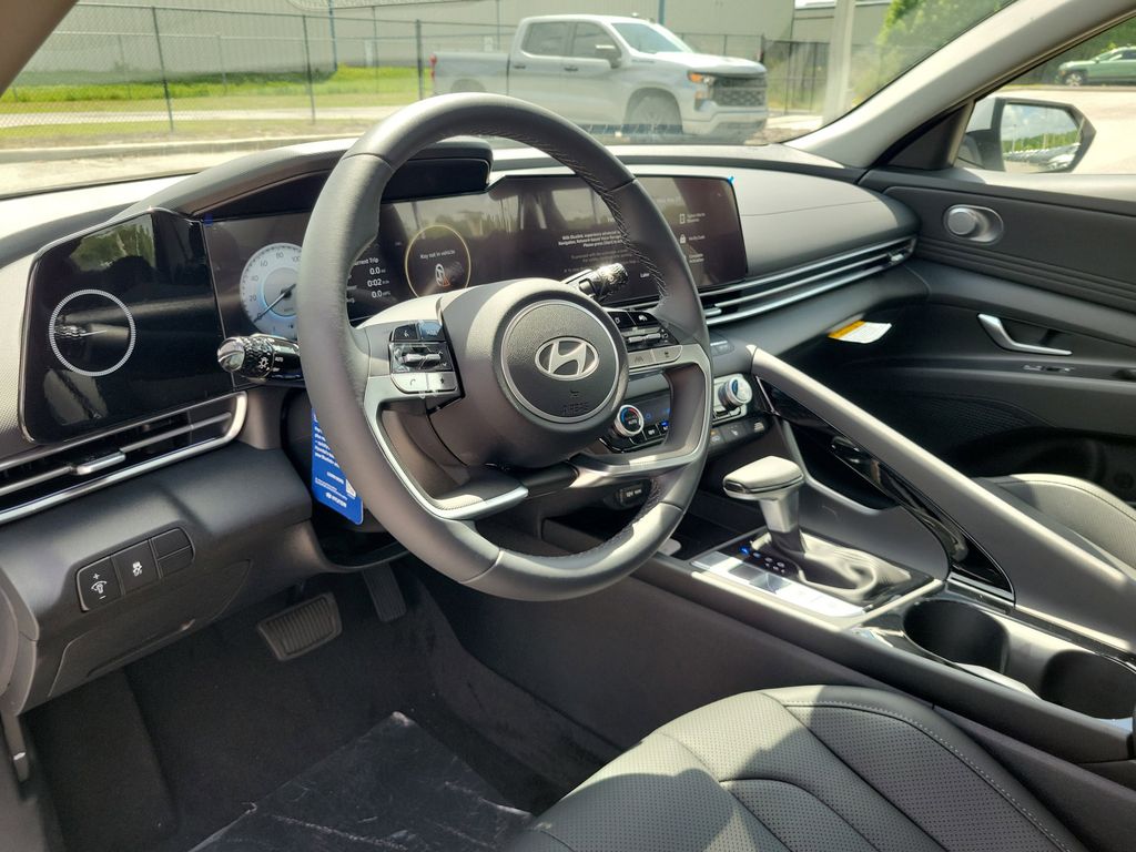 Thumbnail: 2026 Hyundai Elantra - 10