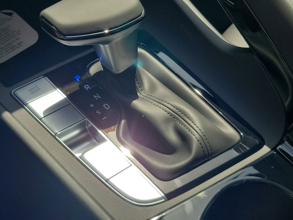 Thumbnail: 2026 Hyundai Elantra - 28