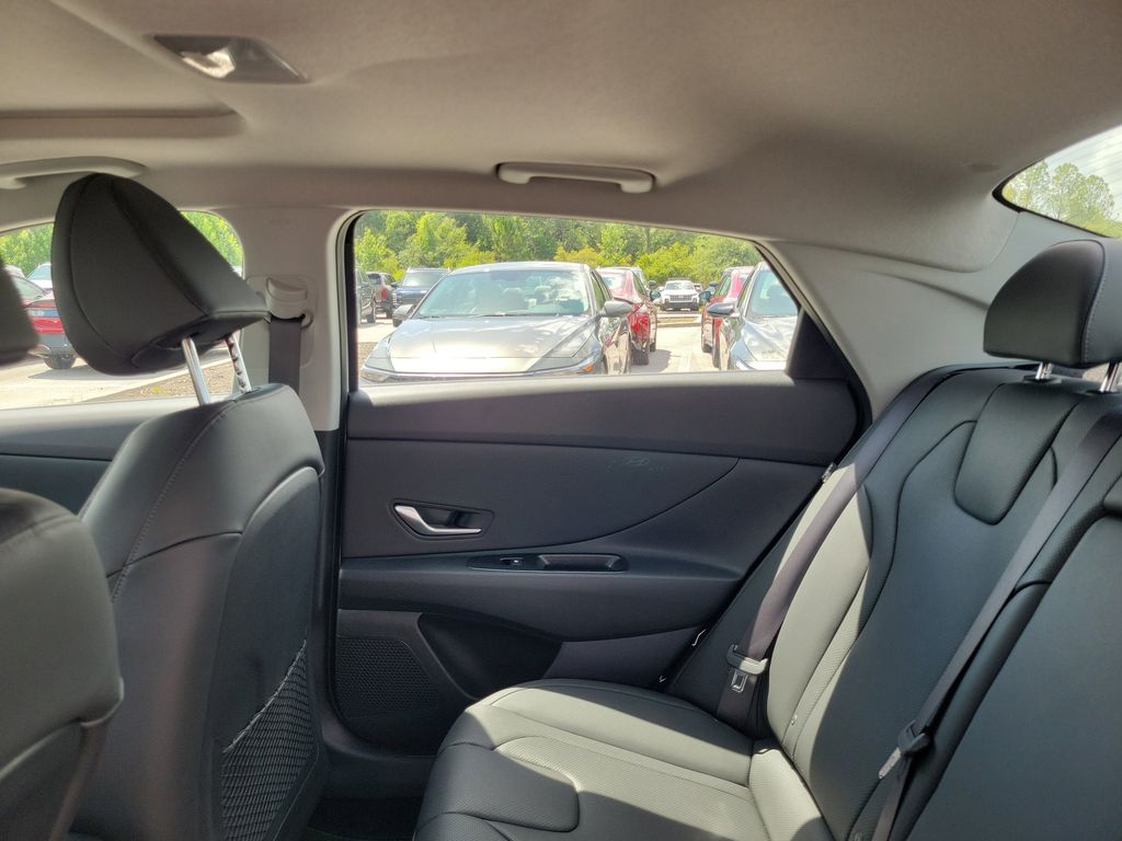 Thumbnail: 2026 Hyundai Elantra - 8