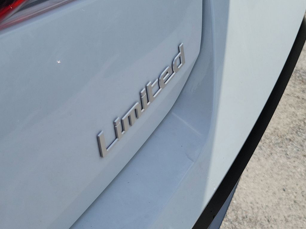 Thumbnail: 2026 Hyundai Elantra - 17