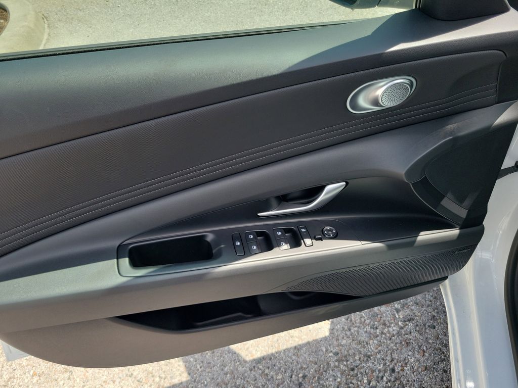 Thumbnail: 2026 Hyundai Elantra - 20