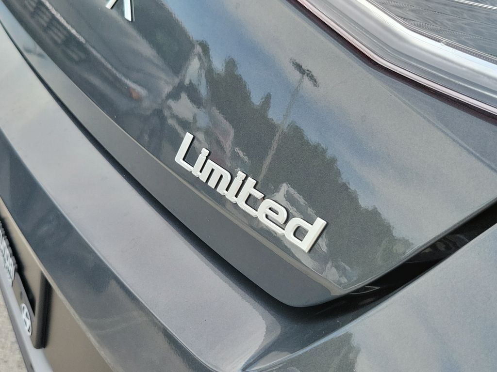 Thumbnail: 2026 Hyundai Elantra - 5