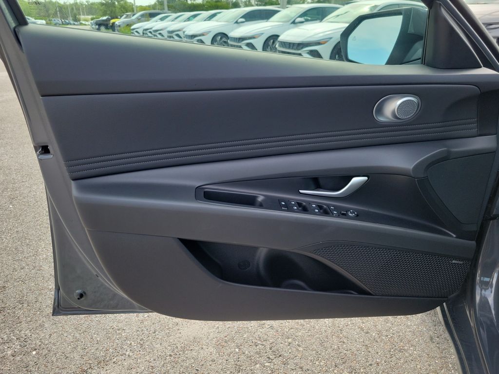 Thumbnail: 2026 Hyundai Elantra - 22