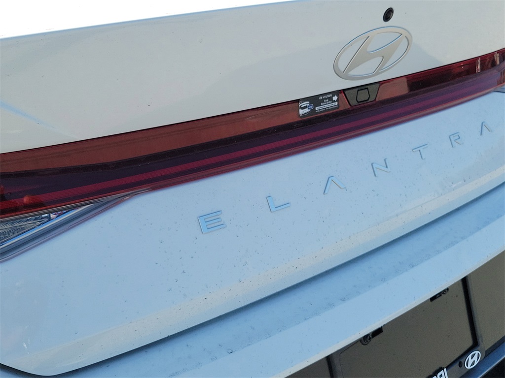 Thumbnail: 2026 Hyundai Elantra - 18