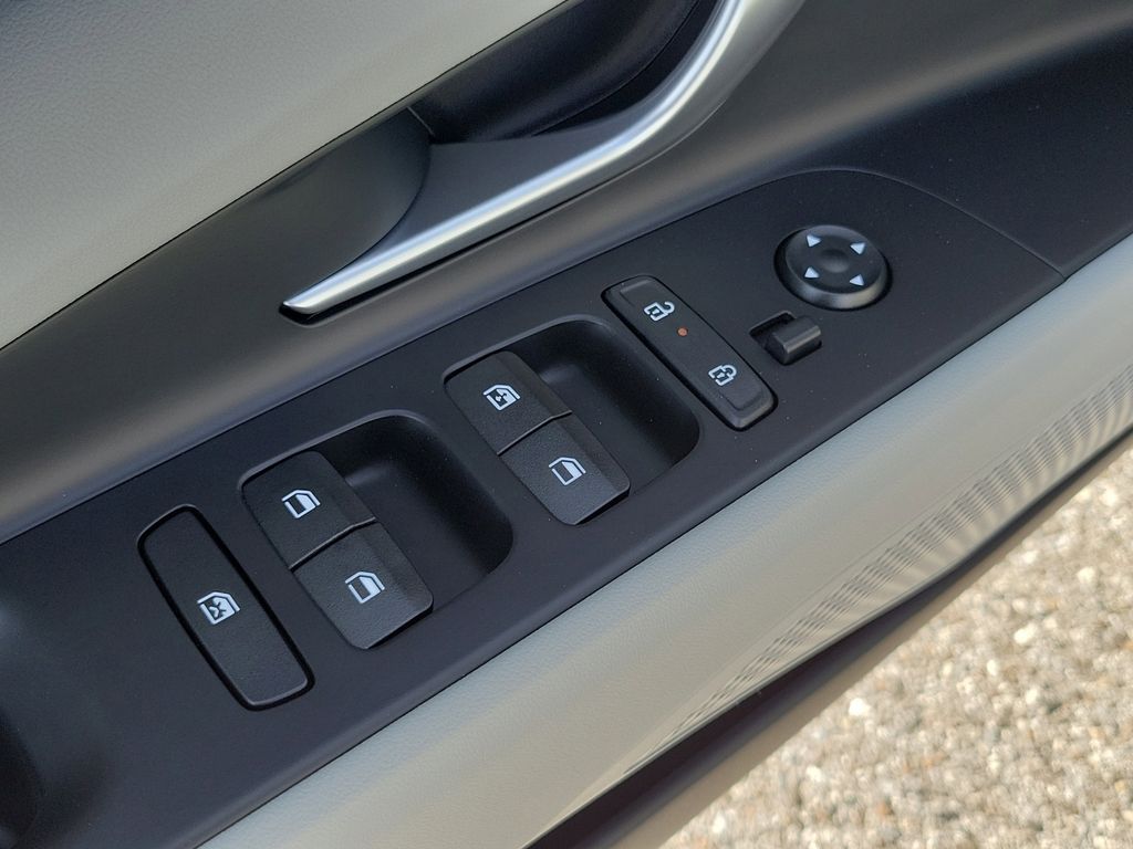 Thumbnail: 2026 Hyundai Elantra - 24