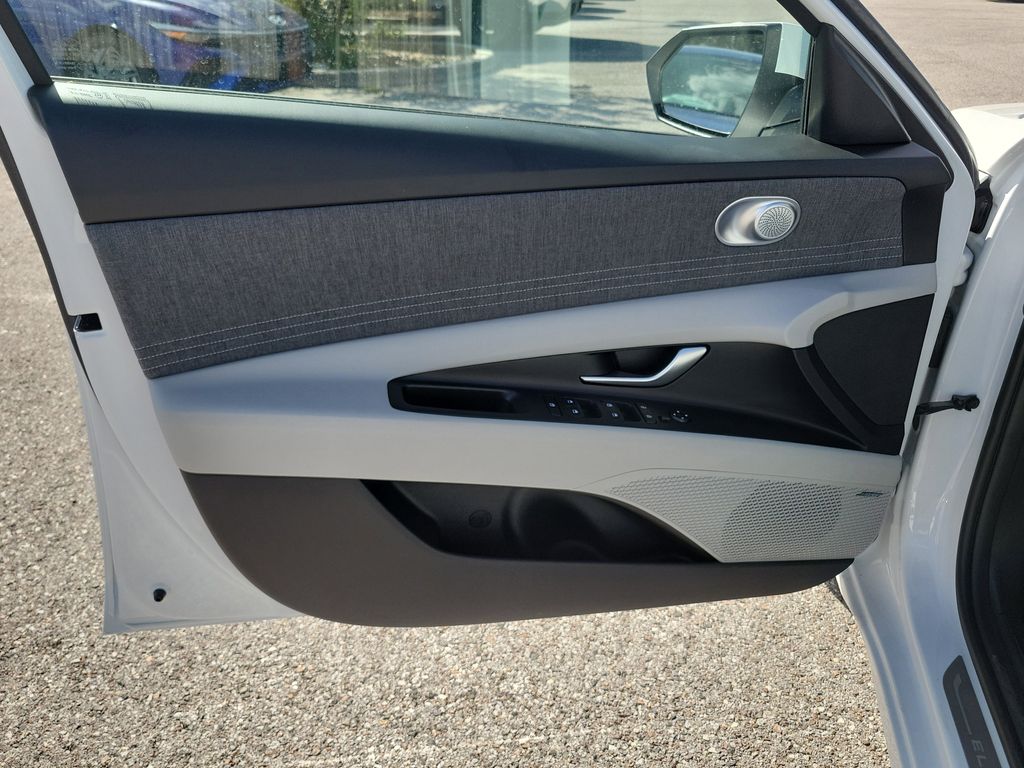 Thumbnail: 2026 Hyundai Elantra - 23