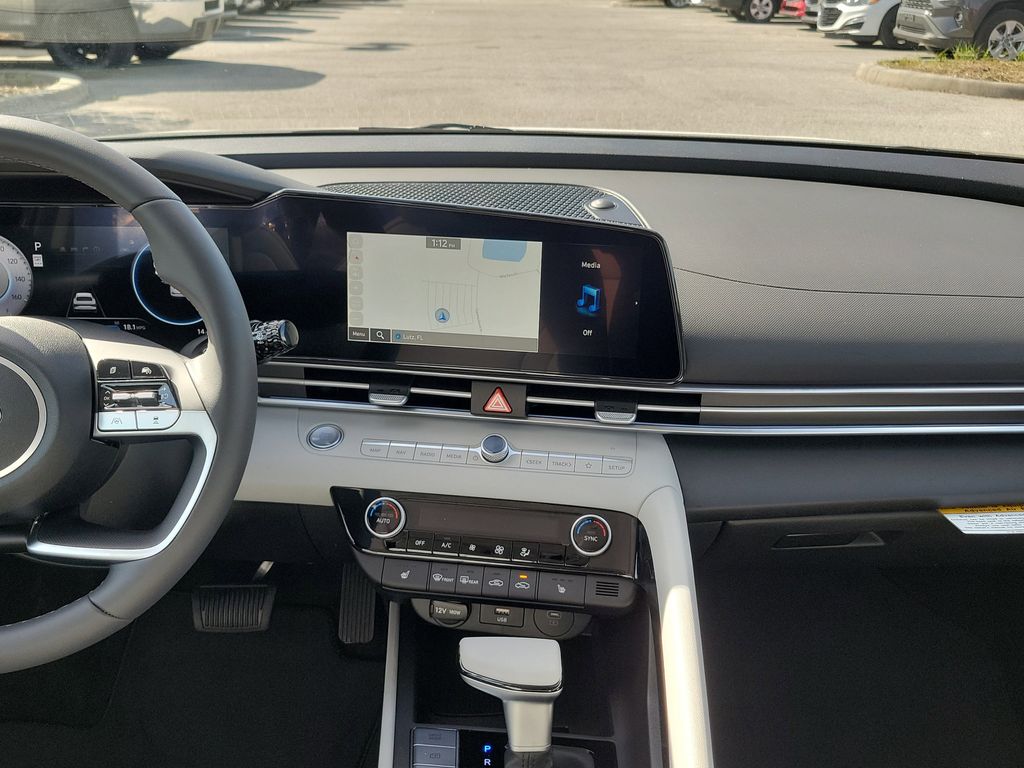 Thumbnail: 2026 Hyundai Elantra - 11