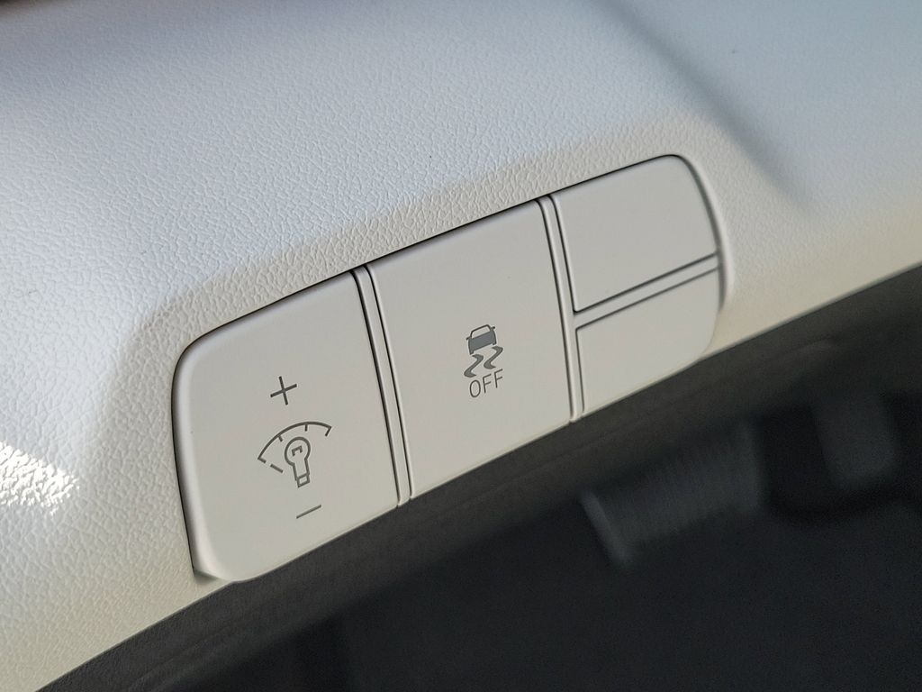 Thumbnail: 2026 Hyundai Elantra - 26