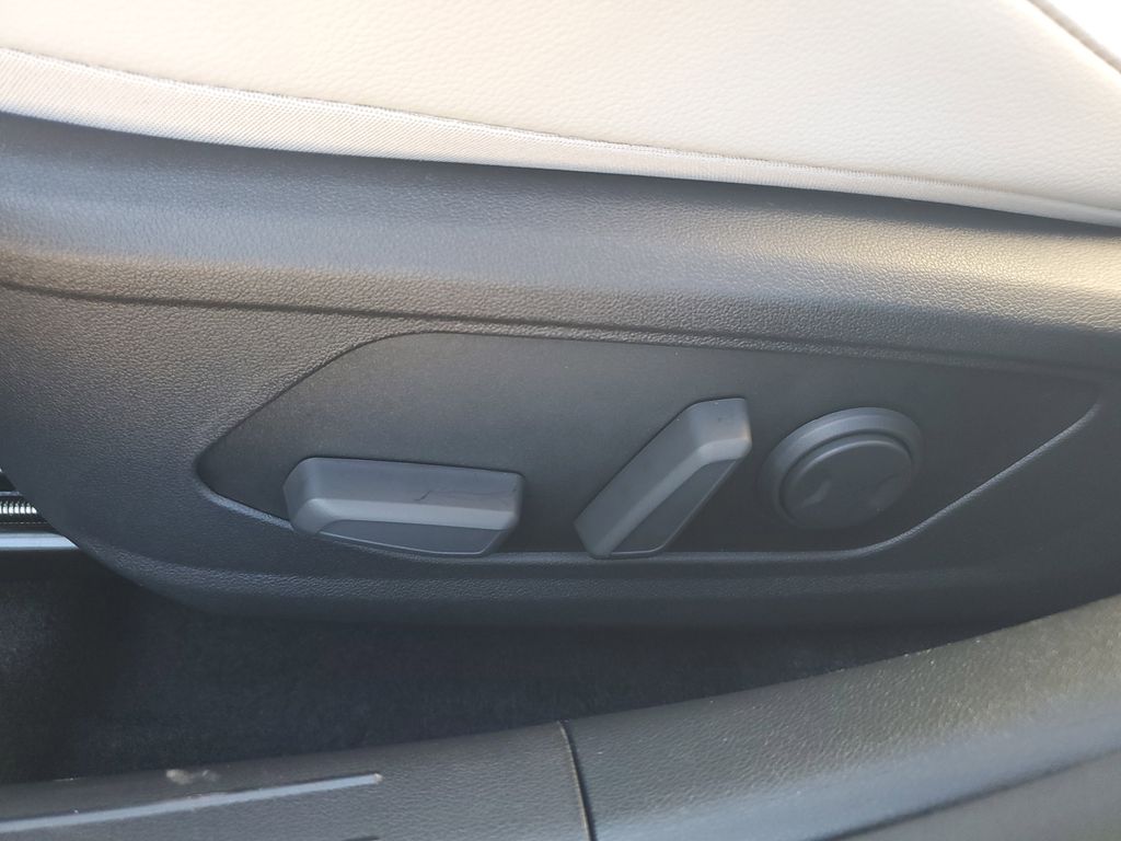 Thumbnail: 2026 Hyundai Elantra - 25