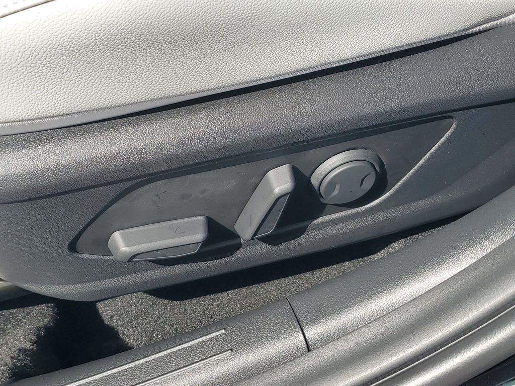 Thumbnail: 2026 Hyundai Elantra - 24
