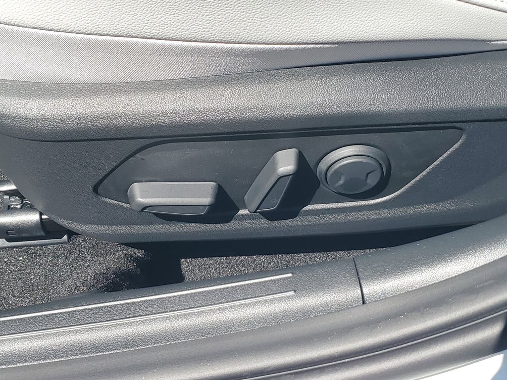 Thumbnail: 2026 Hyundai Elantra - 26