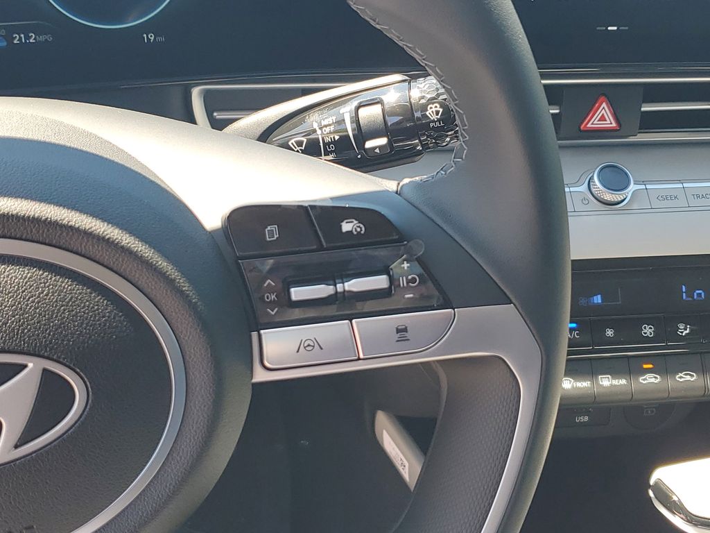 Thumbnail: 2026 Hyundai Elantra - 28