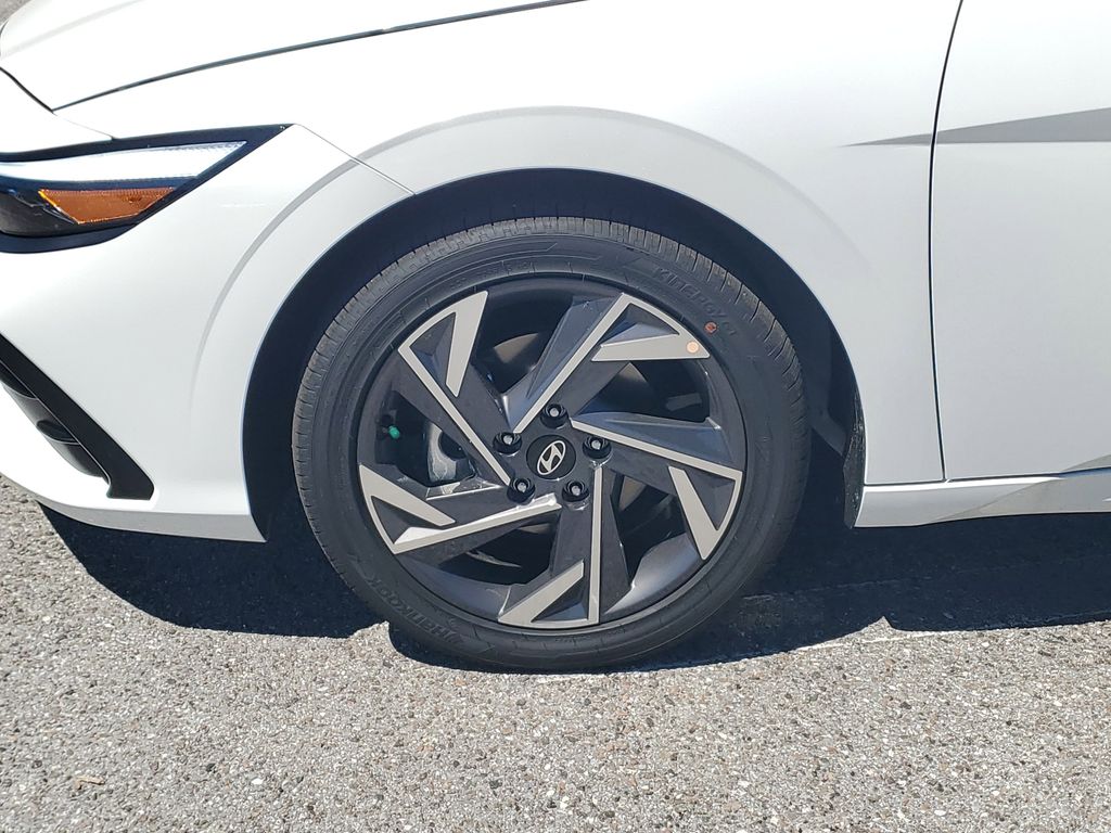 Thumbnail: 2026 Hyundai Elantra - 7