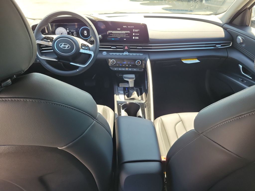 Thumbnail: 2026 Hyundai Elantra - 2