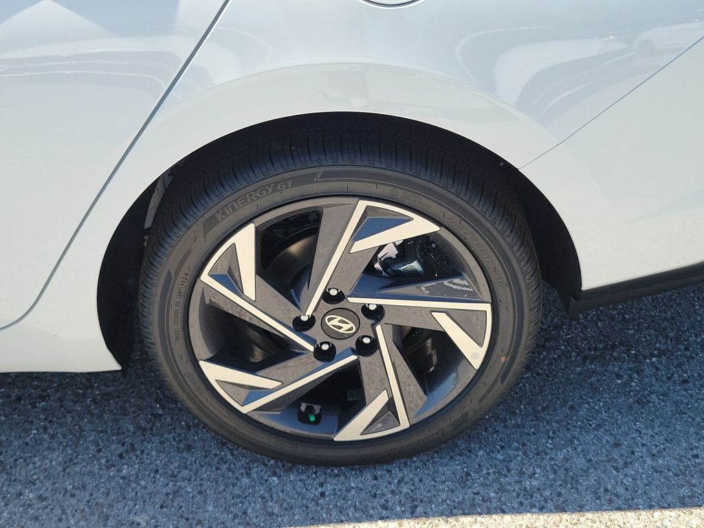 Thumbnail: 2026 Hyundai Elantra - 6