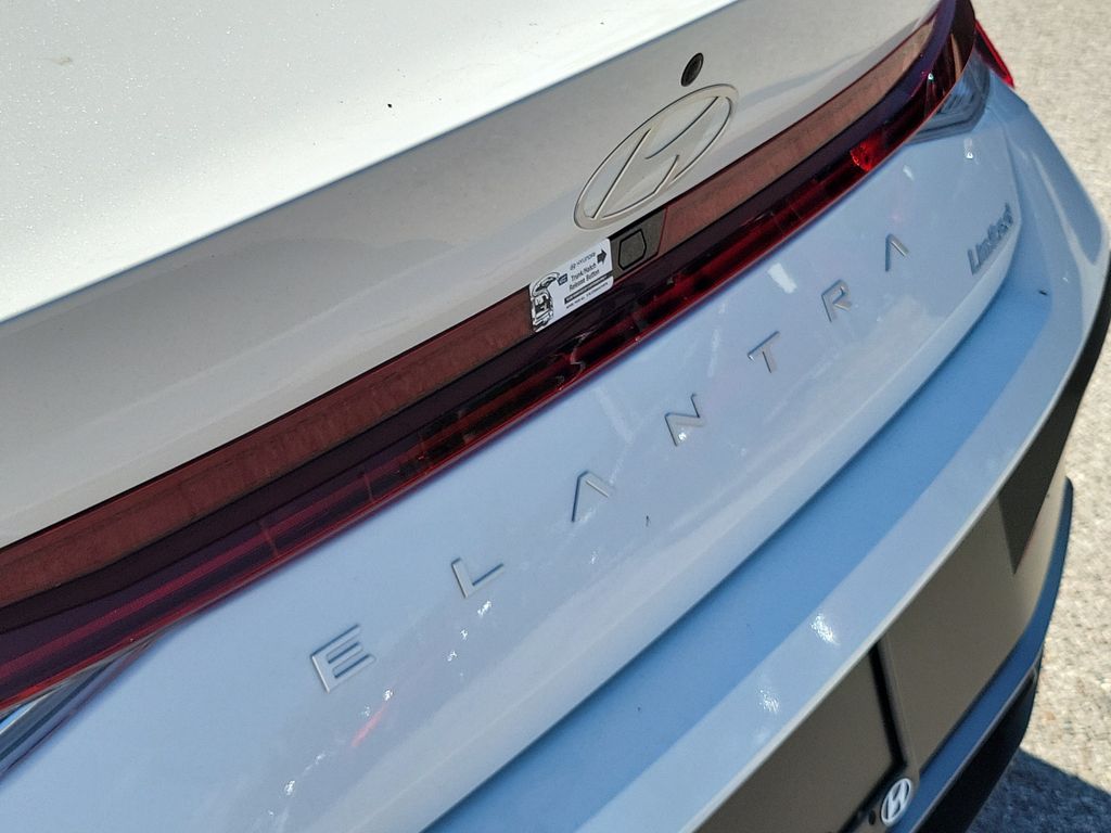 Thumbnail: 2026 Hyundai Elantra - 5