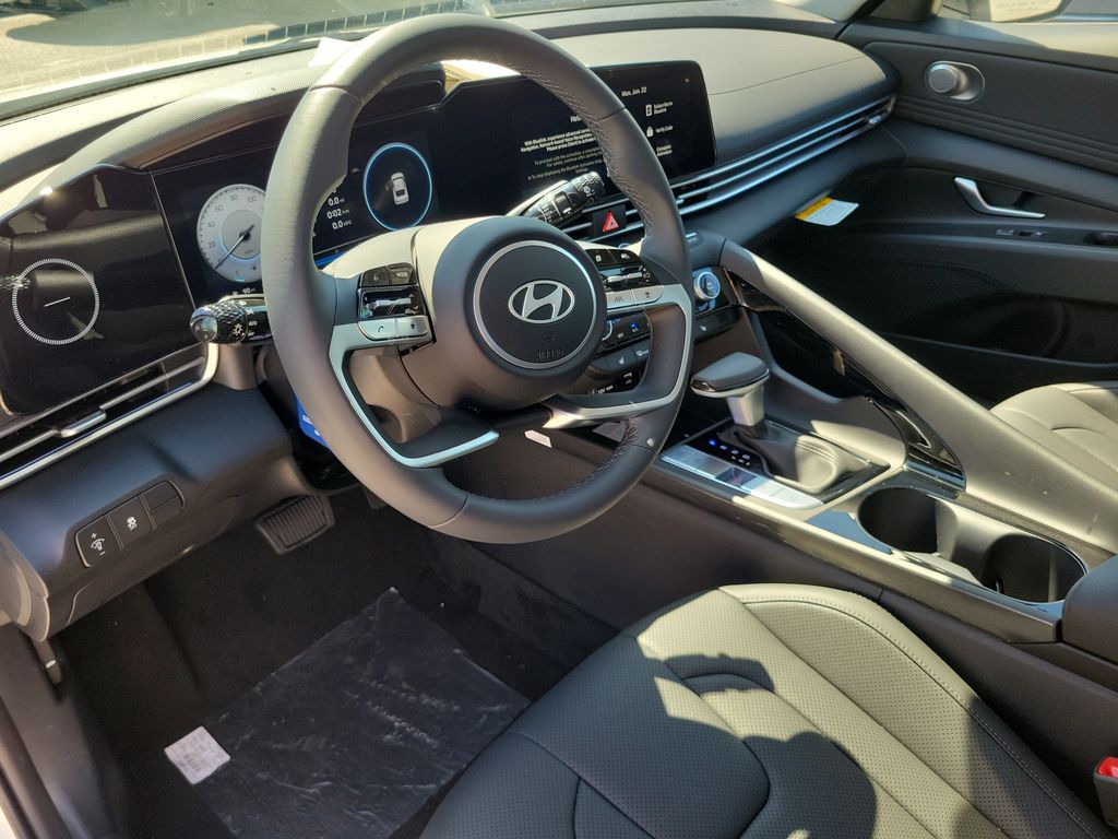 Thumbnail: 2026 Hyundai Elantra - 10