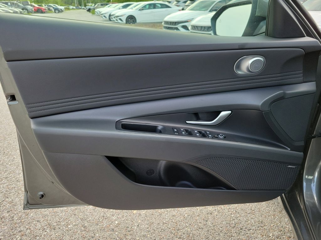 Thumbnail: 2026 Hyundai Elantra - 23