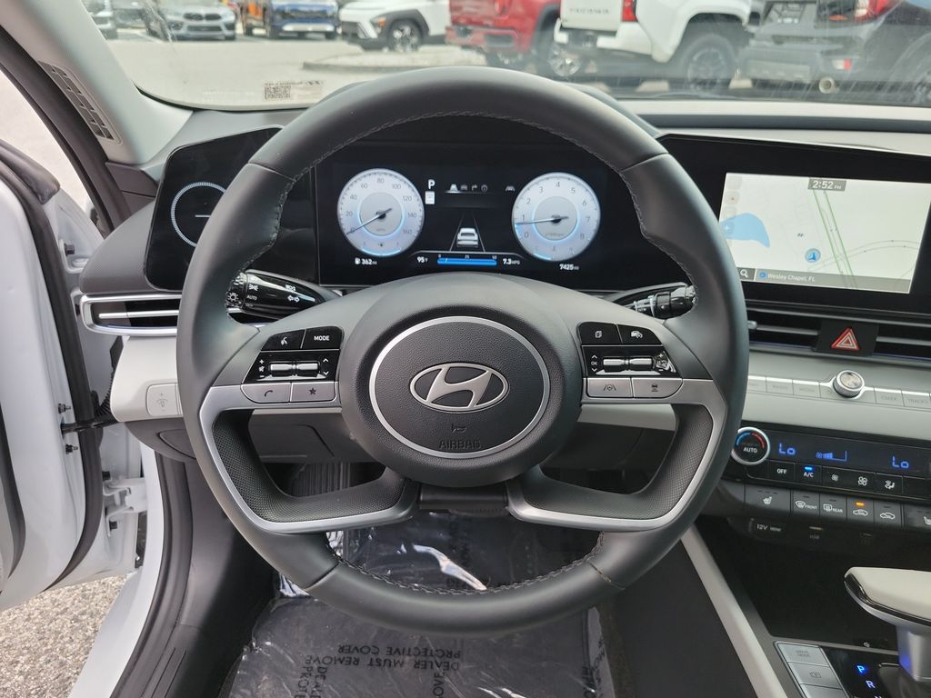 Thumbnail: 2025 Hyundai Elantra - 11