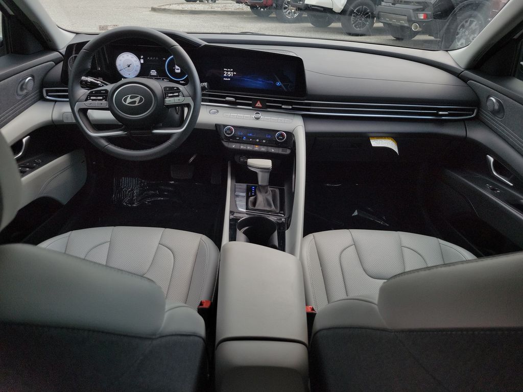 Thumbnail: 2025 Hyundai Elantra - 2