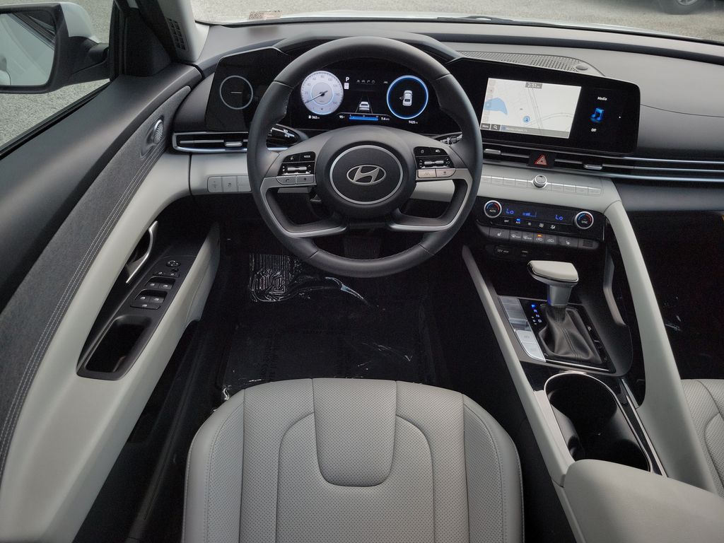 Thumbnail: 2025 Hyundai Elantra - 6