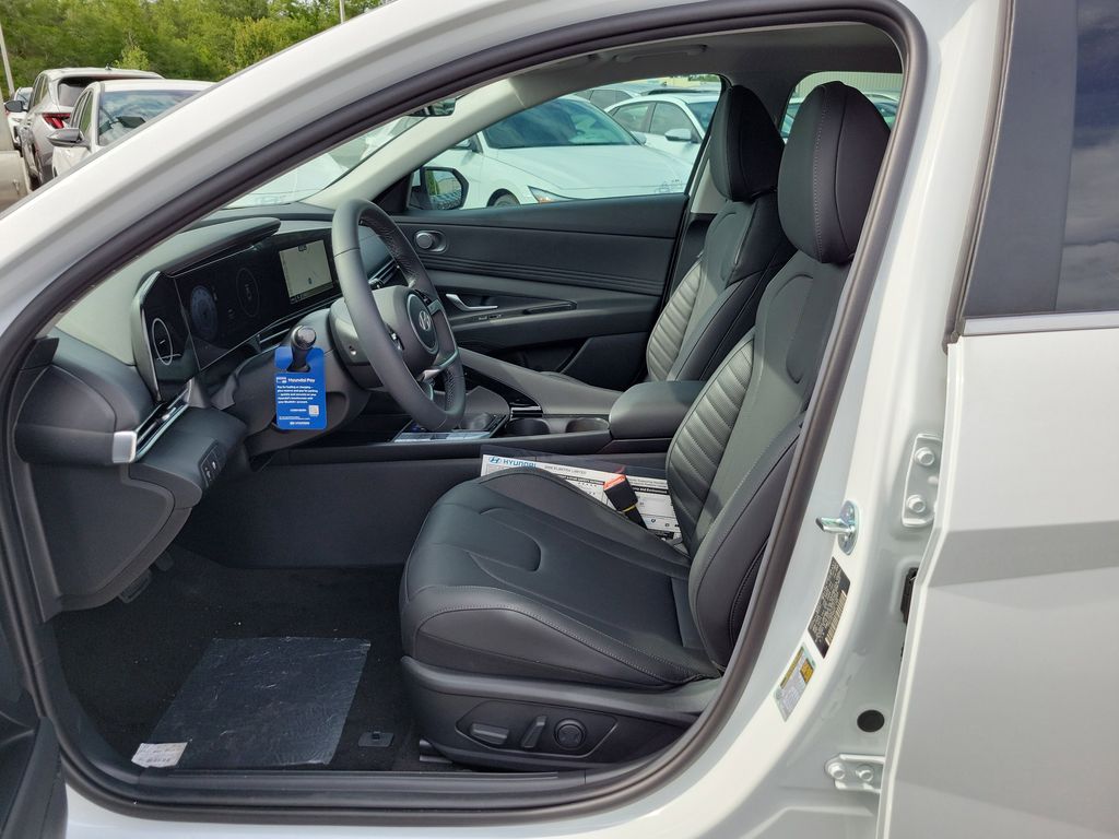Thumbnail: 2026 Hyundai Elantra - 10