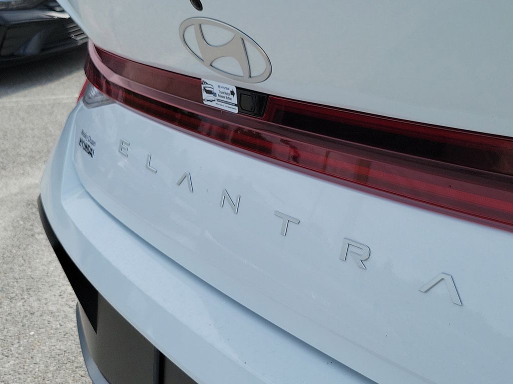 Thumbnail: 2026 Hyundai Elantra - 19