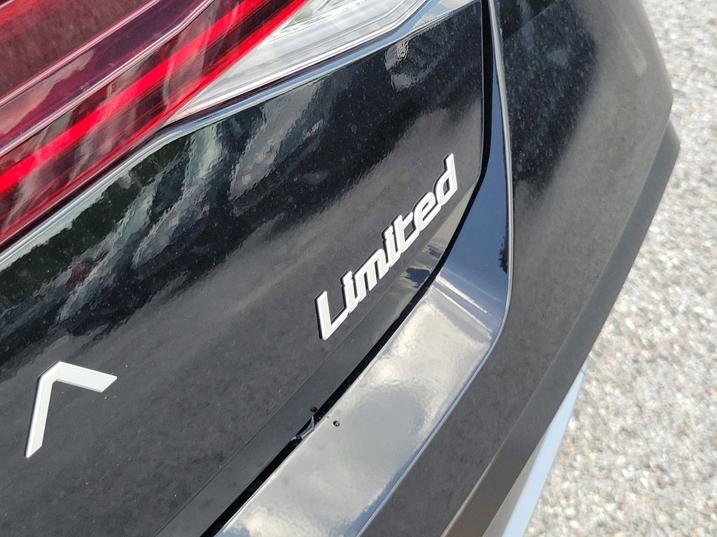 Thumbnail: 2026 Hyundai Elantra - 18