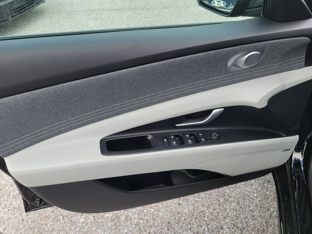 Thumbnail: 2026 Hyundai Elantra - 22