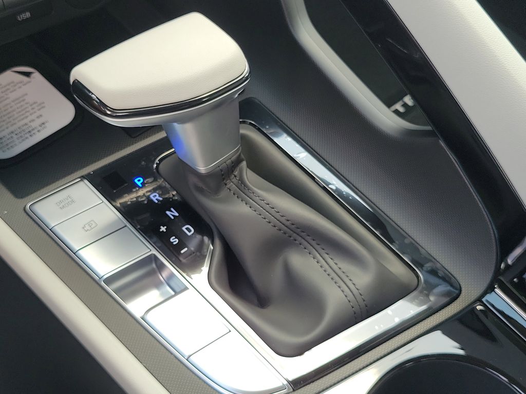 Thumbnail: 2026 Hyundai Elantra - 12