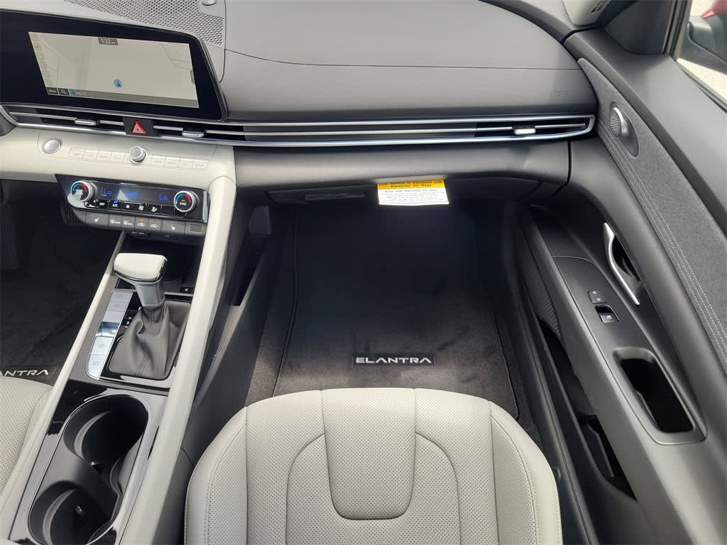 Thumbnail: 2025 Hyundai Elantra - 10