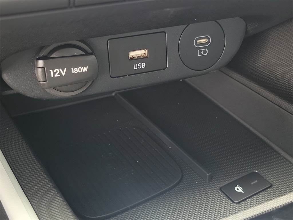 Thumbnail: 2025 Hyundai Elantra - 31