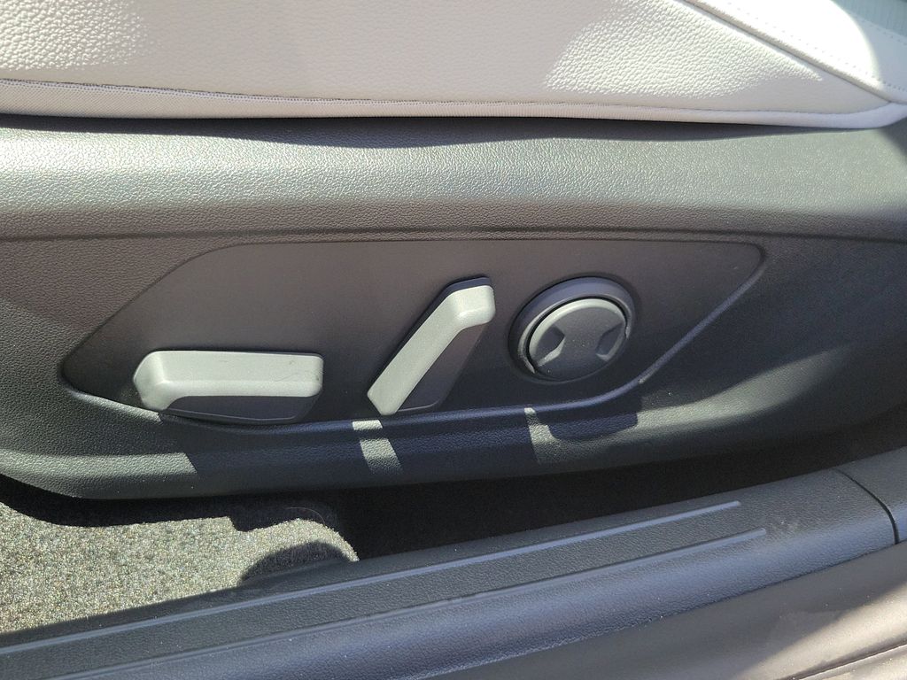 Thumbnail: 2026 Hyundai Elantra - 25