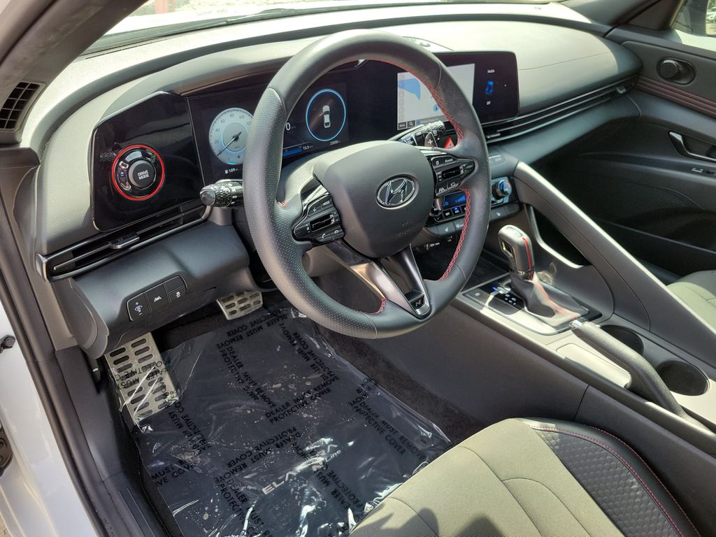 Thumbnail: 2023 Hyundai Elantra - 10
