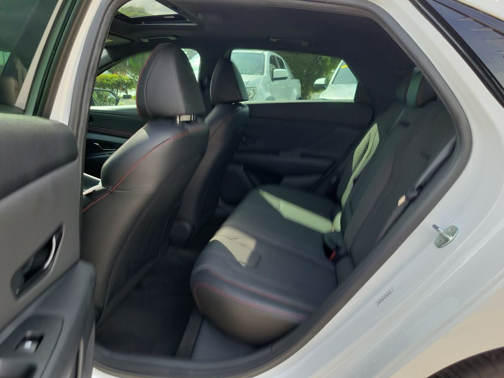 Thumbnail: 2023 Hyundai Elantra - 8