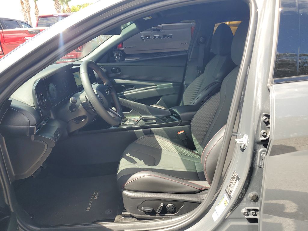 Thumbnail: 2025 Hyundai Elantra - 7