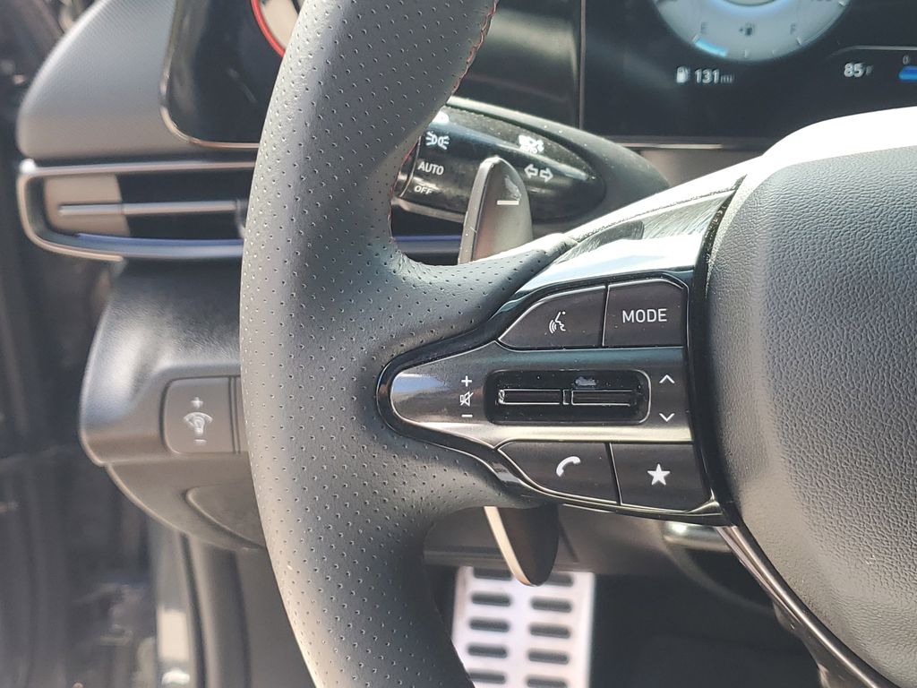 Thumbnail: 2025 Hyundai Elantra - 25