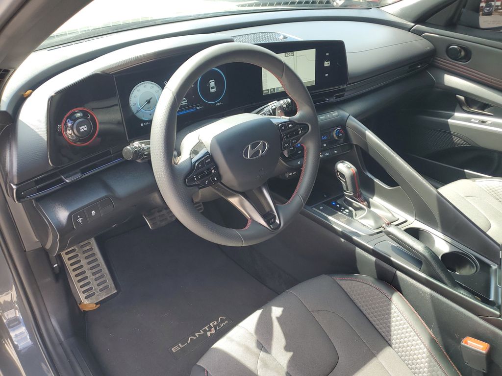 Thumbnail: 2025 Hyundai Elantra - 9